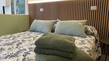 1 Schlafzimmer, BĂŒgeleisen/BĂŒgelbrett, WLAN, BettwĂ€sche