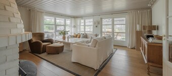 Private Fjord Villa · Sauna, Hot Tub & Boat