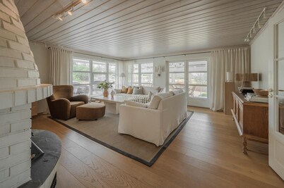 Private Fjord Villa · Sauna, Hot Tub & Boat