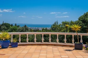 Villa - Vale Verde in Lagos With 6 Bedrooms and 4 Bathrooms (Lagos)