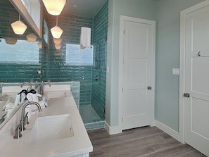 House (3 Bedrooms) | Property amenity