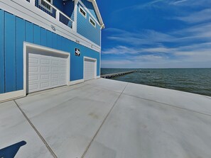 House (3 Bedrooms) | Property amenity