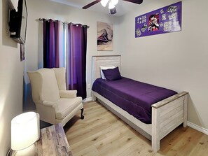 House (4 Bedrooms) | Property amenity