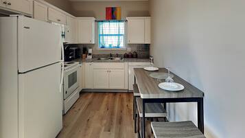 House (4 Bedrooms) | Property amenity