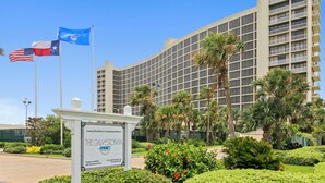 Unclassified image, 3 of 12, button - Seventh Heaven by Ryson Vacation Rentals (Galveston)