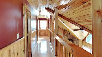 Studio (2 Bedrooms) | Property amenity