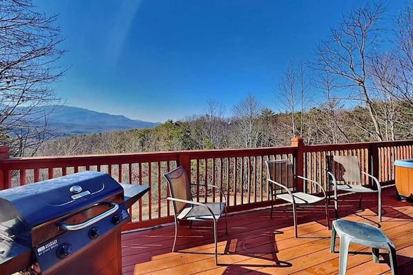 Studio (2 Bedrooms) | Property amenity - Amazing Point of View by Jackson Mountain Rentals (Gatlinburg)