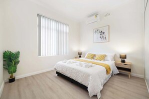 4 bedrooms, iron/ironing board, travel cot, WiFi