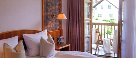 Standard Double Room Single Use, Balcony | Laptop workspace, free WiFi