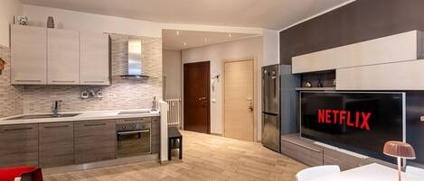 Ofen, Herdplatte, Geschirrspüler