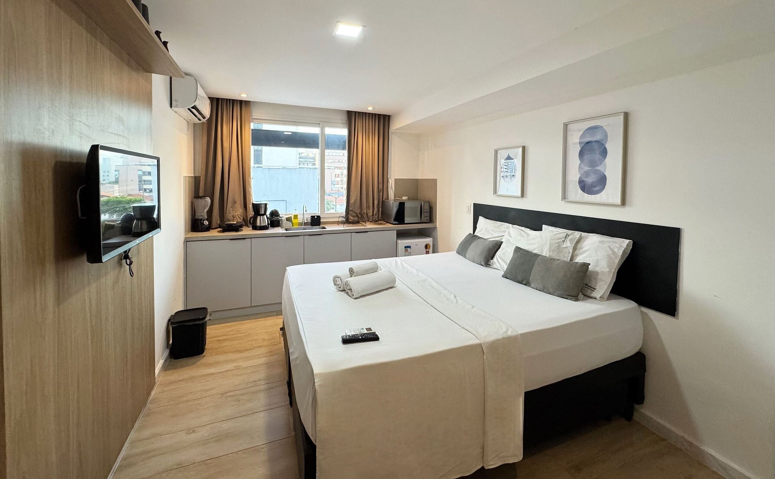 Estudio | Decoración individual, wifi gratis, ropa de cama