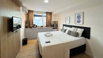 Estudio | Decoración individual, wifi gratis, ropa de cama