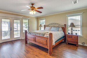 3 habitaciones, tabla de planchar con plancha, internet y ropa de cama
