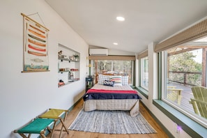 3 habitaciones, tabla de planchar con plancha, internet y ropa de cama 