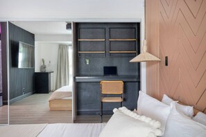 3 chambres, fer et planche à repasser, Wi-Fi, draps fournis