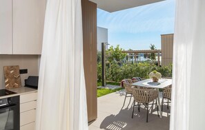 Outdoor dining - Stunning home in Turanj (Turanj)