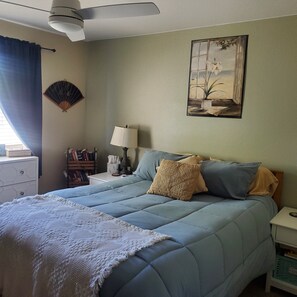 3 bedrooms, iron/ironing board, WiFi, bed sheets