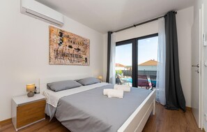 2 chambres, fer et planche à repasser, Wi-Fi gratuit