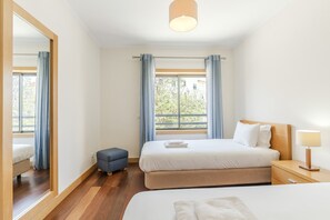 1 chambre, fer et planche à repasser, accès au Wi-Fi (inclus)