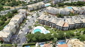 Unclassified image, 5 of 35, button