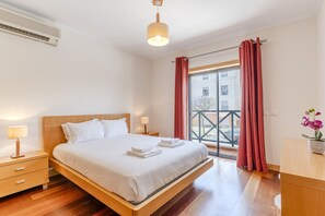 1 chambre, fer et planche à repasser, accès au Wi-Fi (inclus)