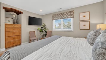 5 bedrooms, iron/ironing board, WiFi, bed sheets