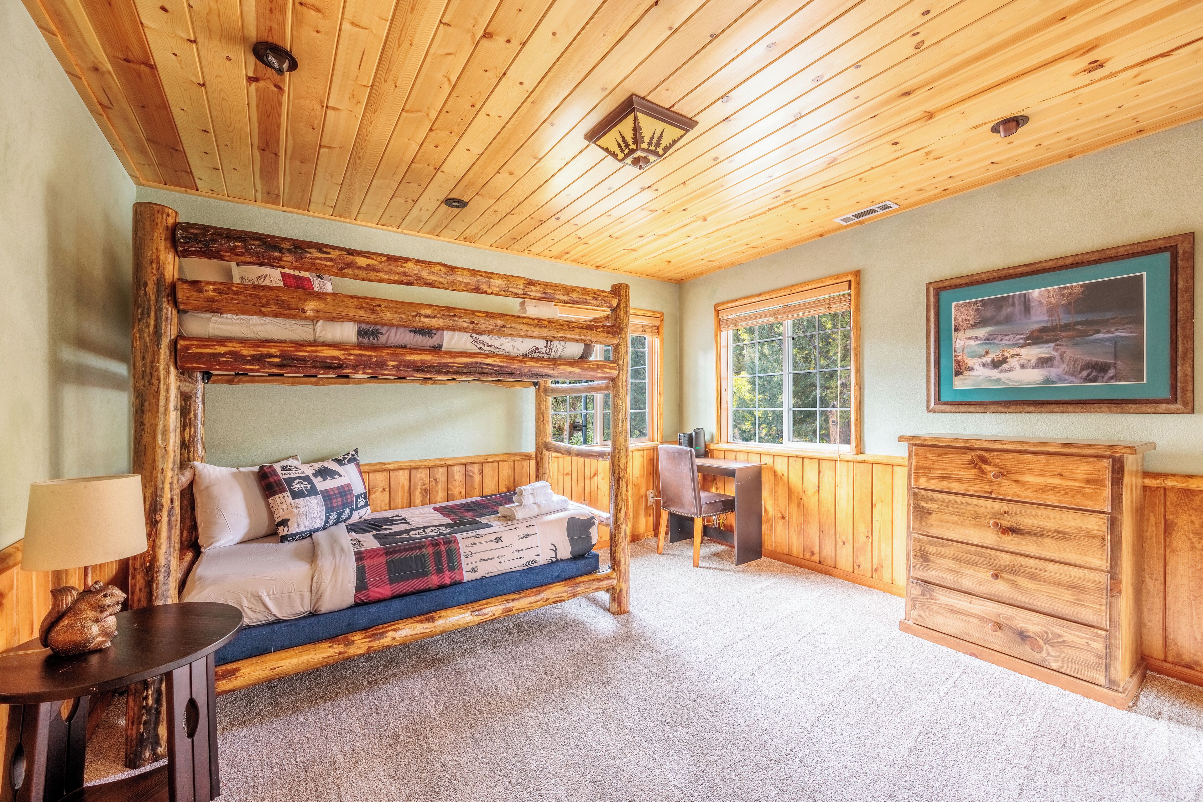 4 soverom, strykejern/-brett, wi-fi og sengetøy