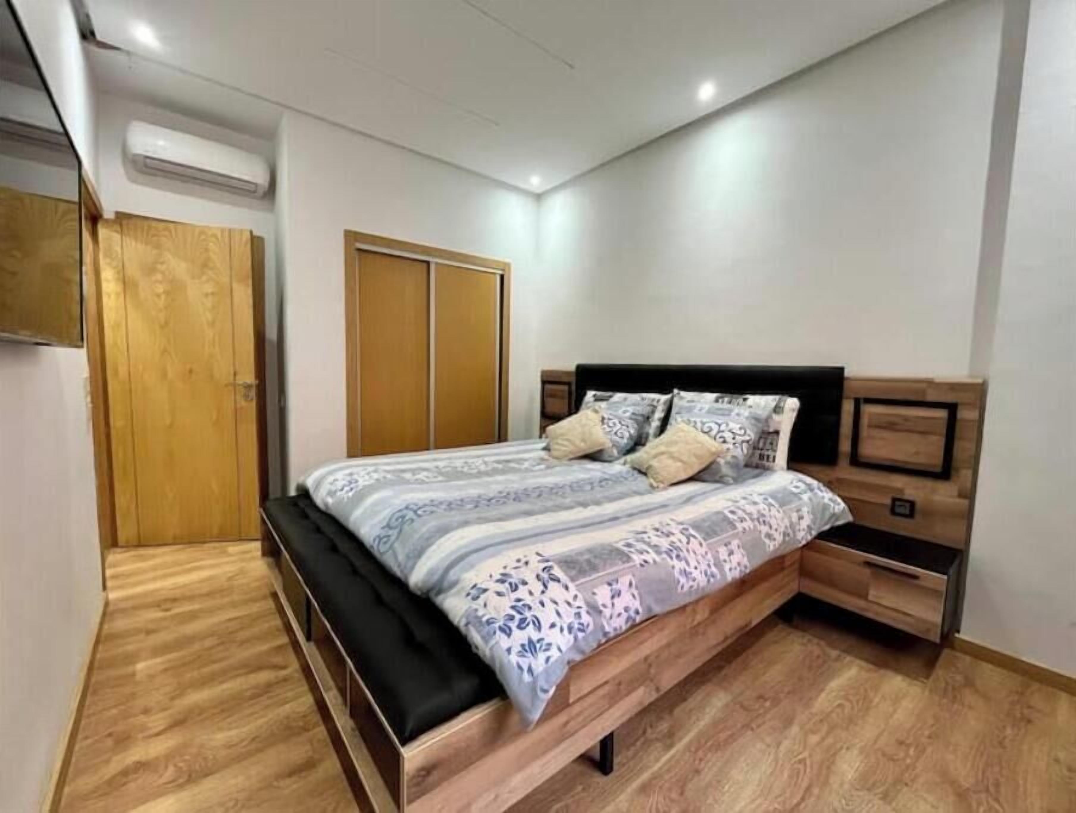 2 Schlafzimmer, Bügeleisen/Bügelbrett, Bettwäsche