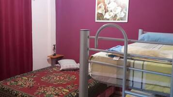 2 bedrooms, WiFi, bed sheets