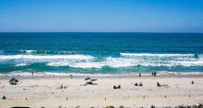 Ocean front escape at Tamarack Beach Resort! Walk to beach & Carlsbad village