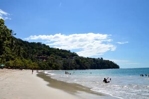 Sun-loungers, beach towels