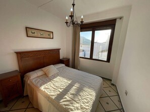 3 Schlafzimmer, Bügeleisen/Bügelbrett, Bettwäsche, Rollstuhlgeeignet