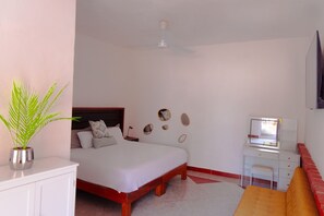 1 bedroom, iron/ironing board, WiFi