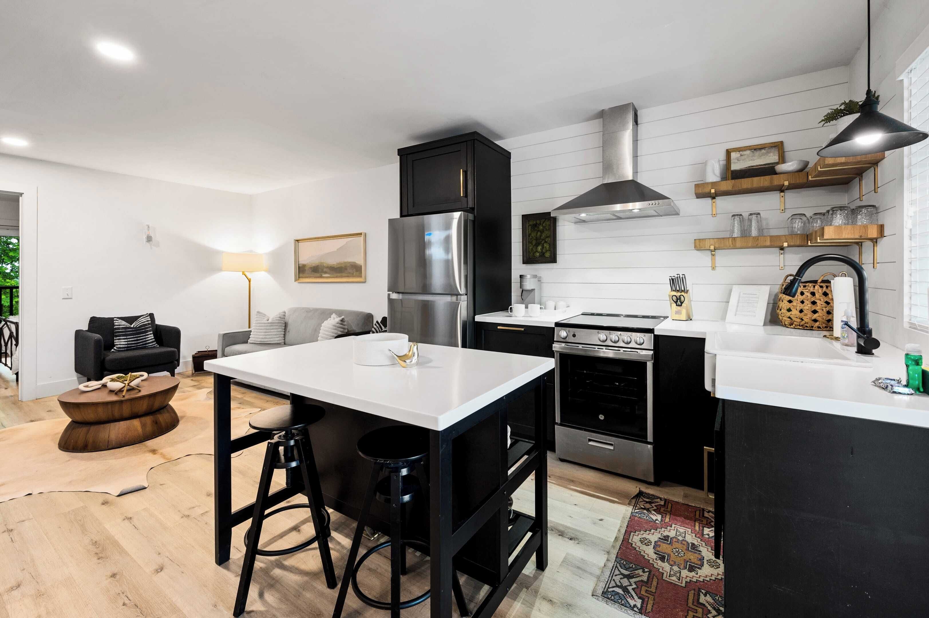 House (2 Bedrooms) | Interior