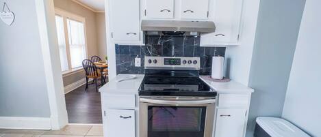 House | Private kitchen | Toaster, blender