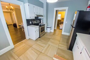 House | Private kitchen | Toaster, blender