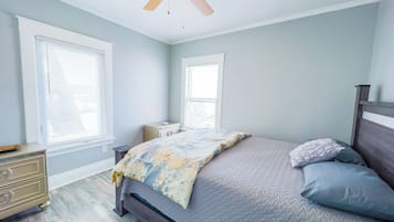 House | Free WiFi, bed sheets