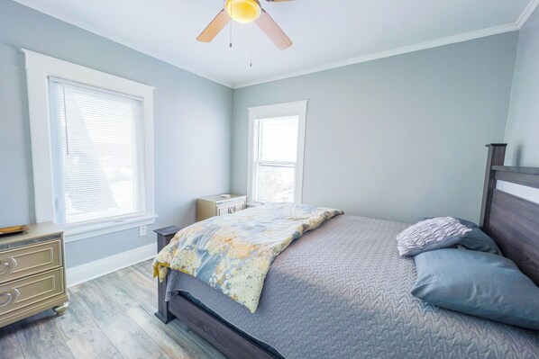 House | Free WiFi, bed sheets