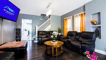 Talo | Oleskelualue | Taulutelevisio, Netflix, Hulu, suoratoistopalvelut