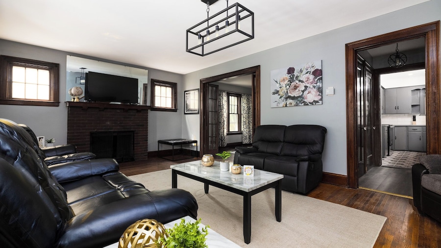 5Br, 1.5 Ba Close To Niagara Falls State Park