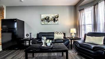 Apartamento | Área de estar | TV LCD, Netflix, Hulu, serviços de streaming
