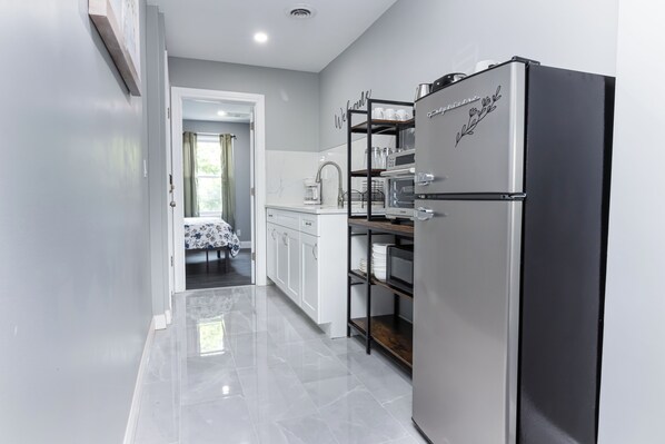 Apartemen | Dapur pribadi | Pemanggang roti, blender, dan lemari pembeku