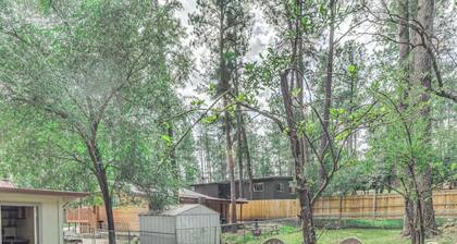 Tranquil cabin close to Lake Grindstone and downtown