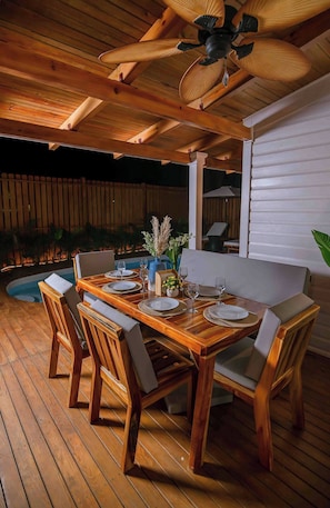 Outdoor dining