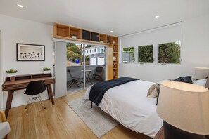 2 bedrooms, desk, iron/ironing board, travel crib