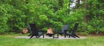 The Green Mountain Escape | Near Trails & Lake