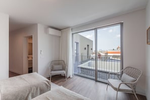 4 chambres, fer et planche à repasser, accès Internet, draps fournis