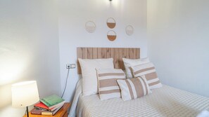 1 bedroom, iron/ironing board, WiFi