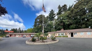 Exterior - Riverside Motel (Vancouver)