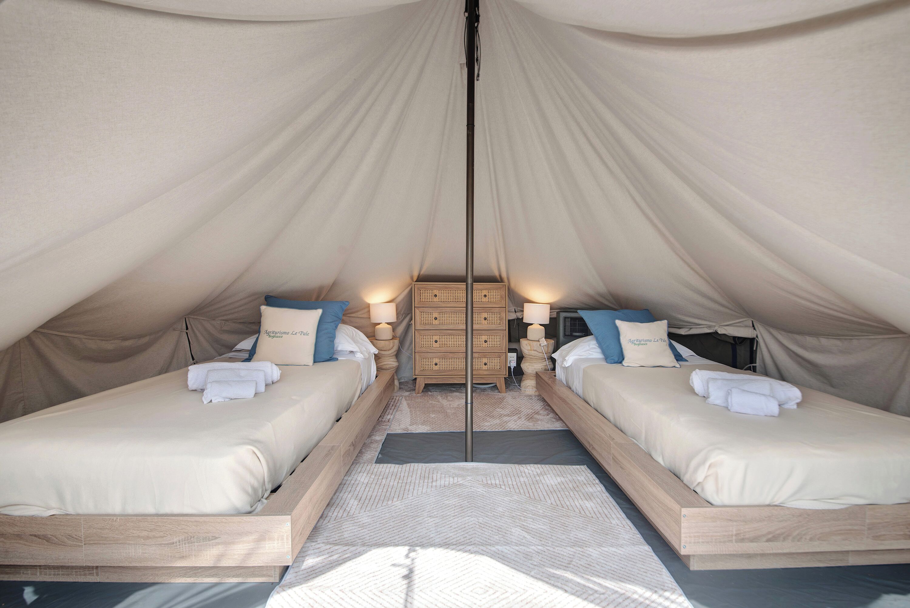 2 camere, ferro/asse da stiro, Wi-Fi gratuito, lenzuola